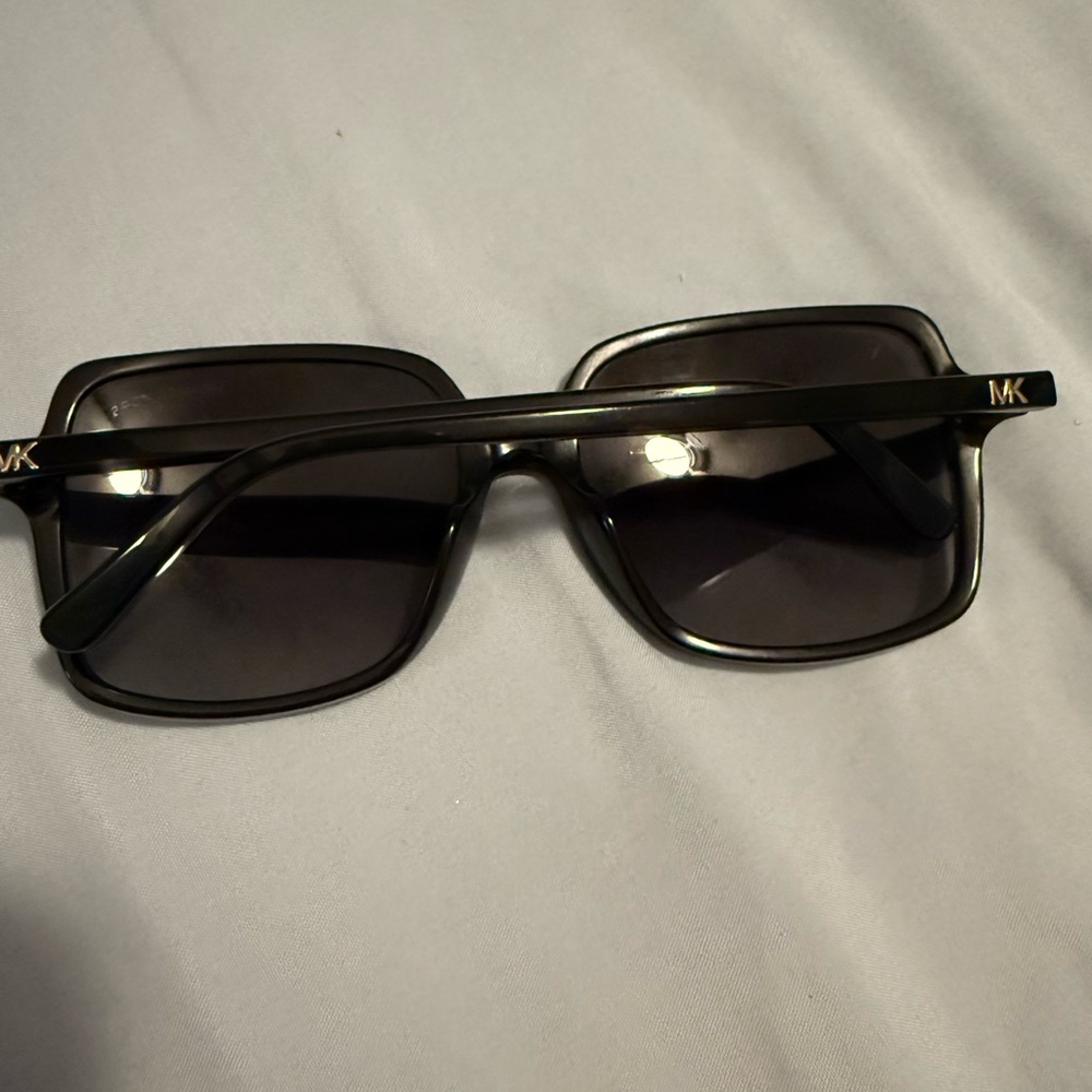 Michael Kors Sun Glasses with case. - Picture 2 of 6